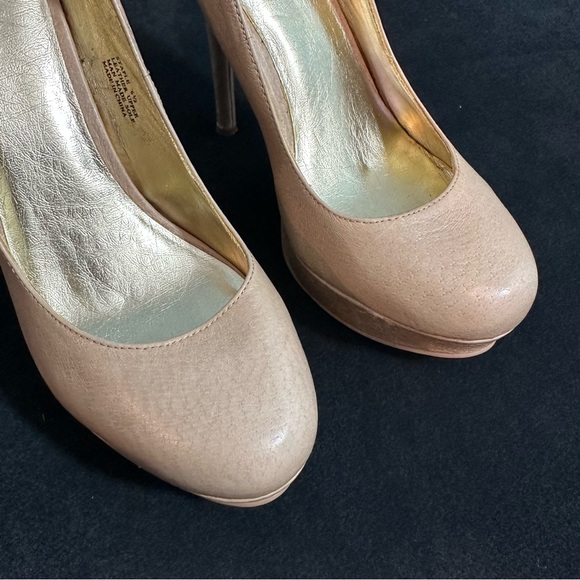 Zigisoho Staple Platform Heels in Nude - Picture 5 of 8